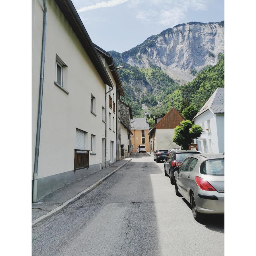 Apartamento L'émeraude Le Bourg-dʼOisans Exterior foto